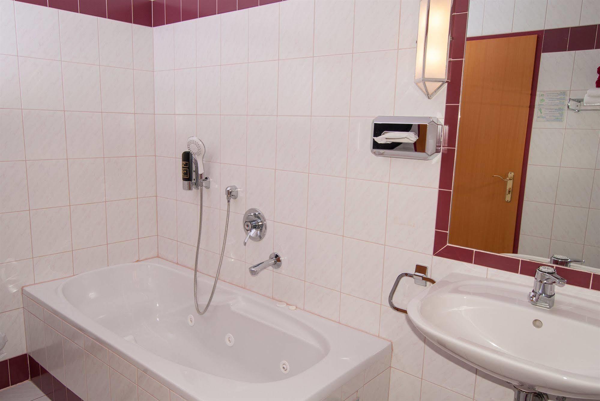 Hotel Residenz Hoessinger Karlstetten Zewnętrze zdjęcie