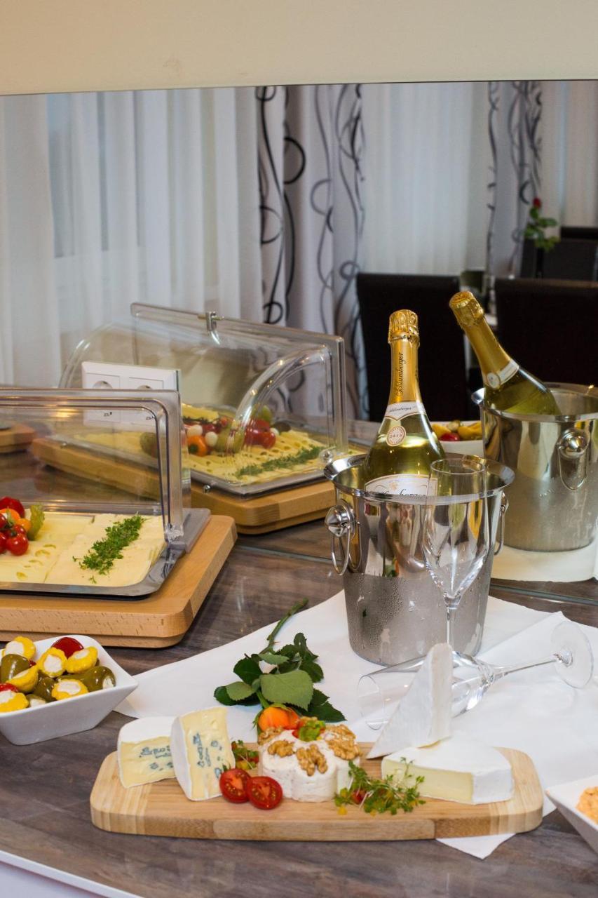 Hotel Residenz Hoessinger Karlstetten Zewnętrze zdjęcie